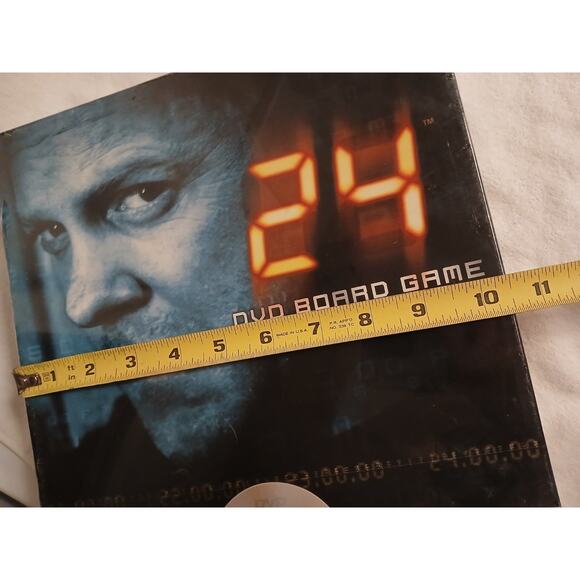 New Sealed 24 DVD Board Game Kieffer Sutherland Teens Adults Action Virtual Fun - Picture 11 of 12